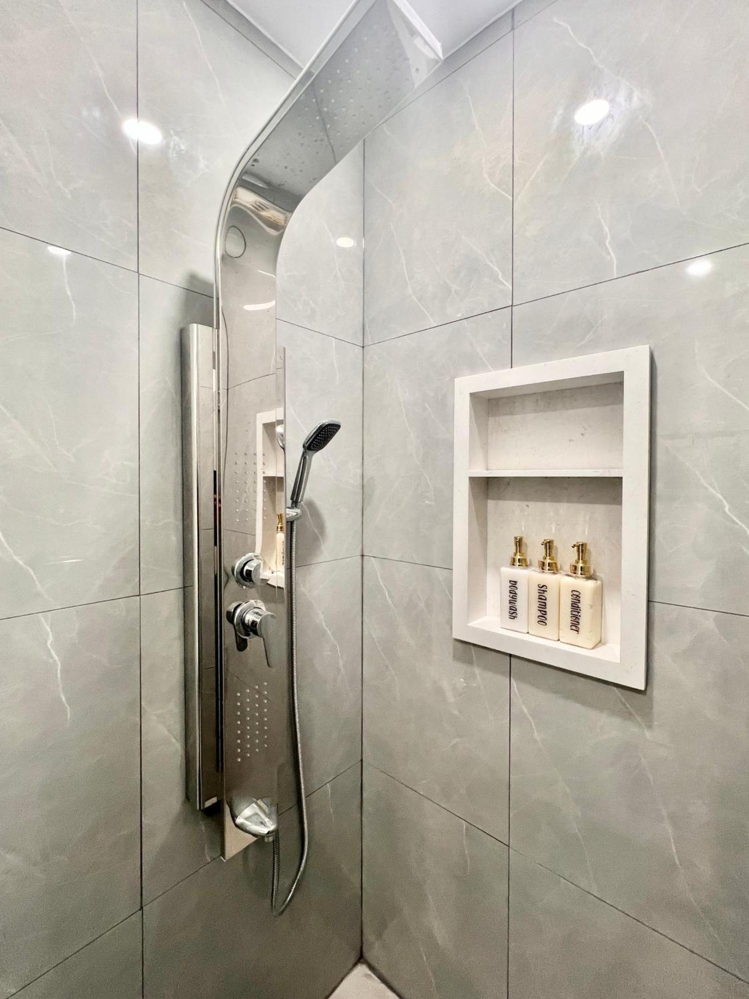Upgraded Rooms With Bath 7-Min To Subway Near Downsview Rogers Stadium 多伦多 外观 照片