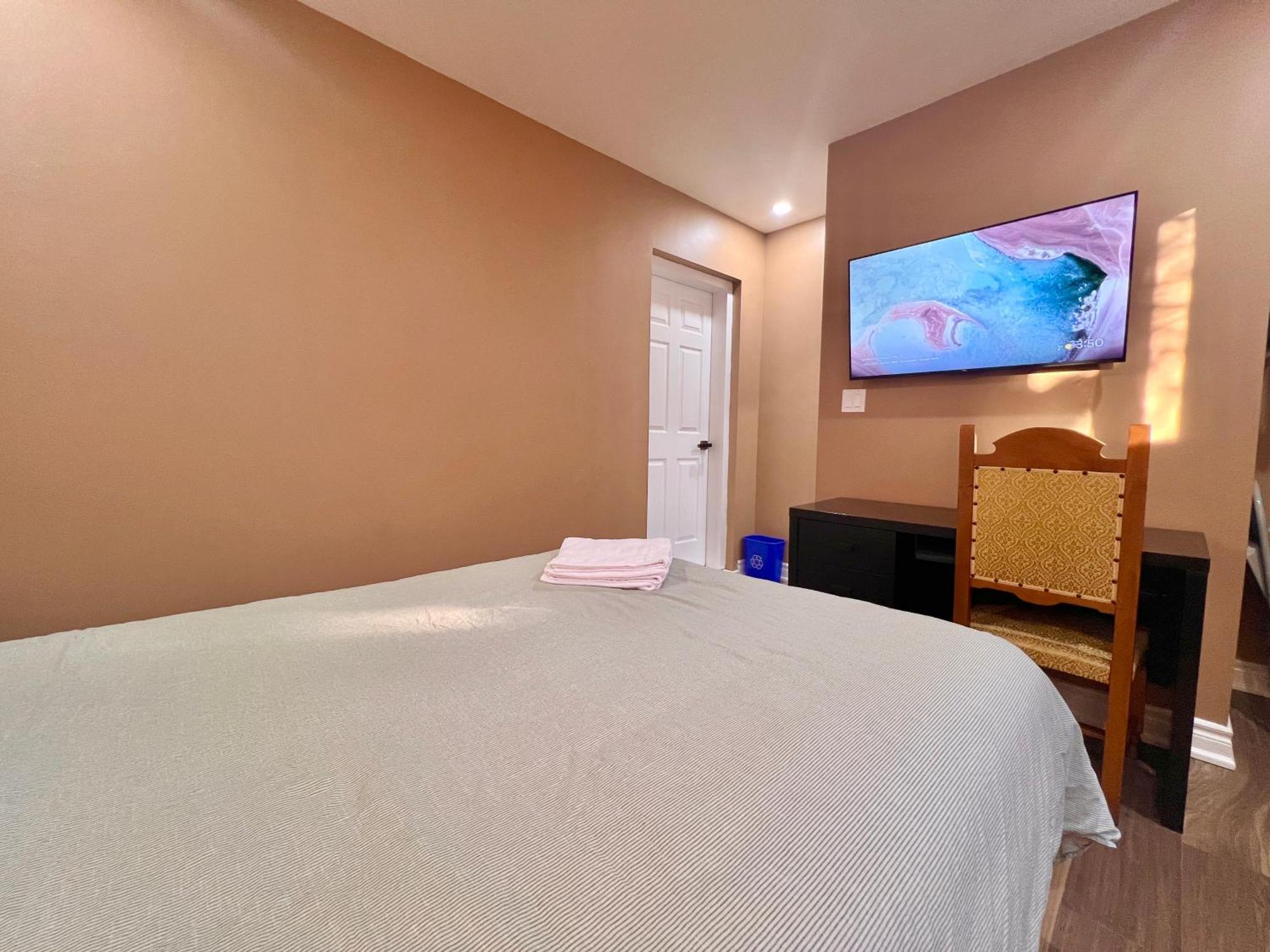 Upgraded Rooms With Bath 7-Min To Subway Near Downsview Rogers Stadium 多伦多 外观 照片